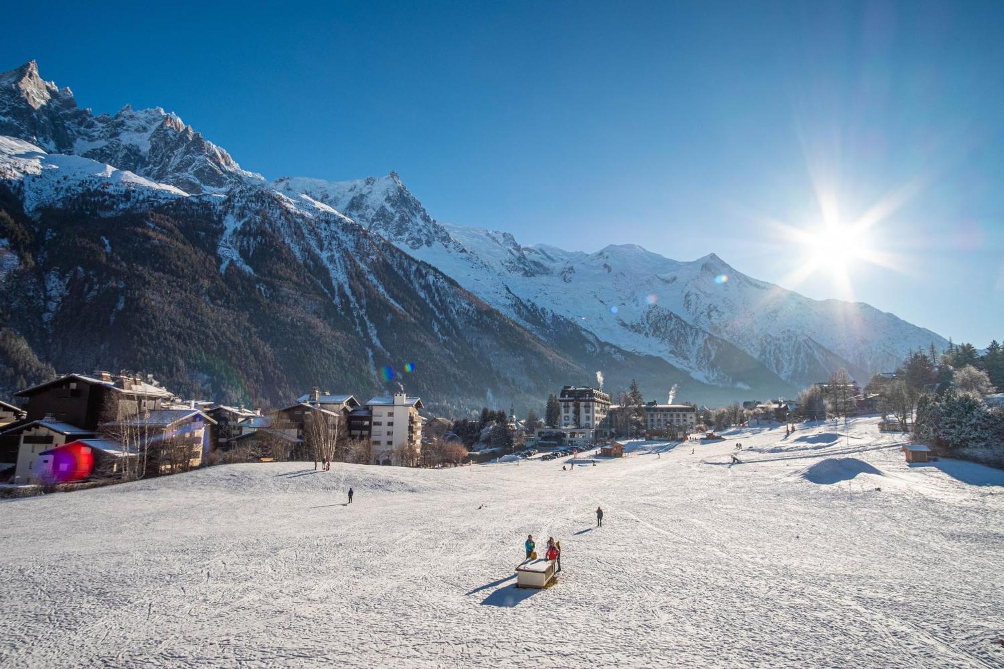 Le Savoy 2 - Pied Des Pistes - Centre Apartment Chamonix Exterior photo