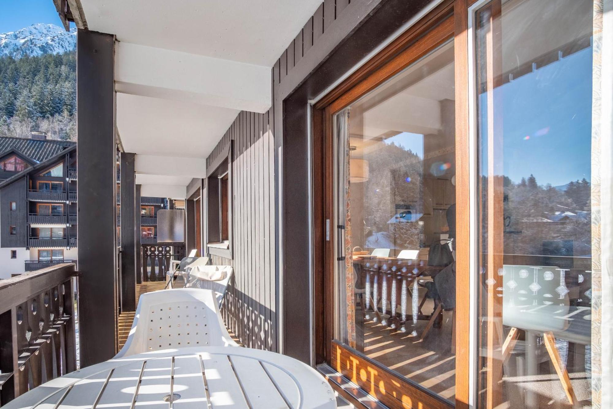 Le Savoy 2 - Pied Des Pistes - Centre Apartment Chamonix Exterior photo